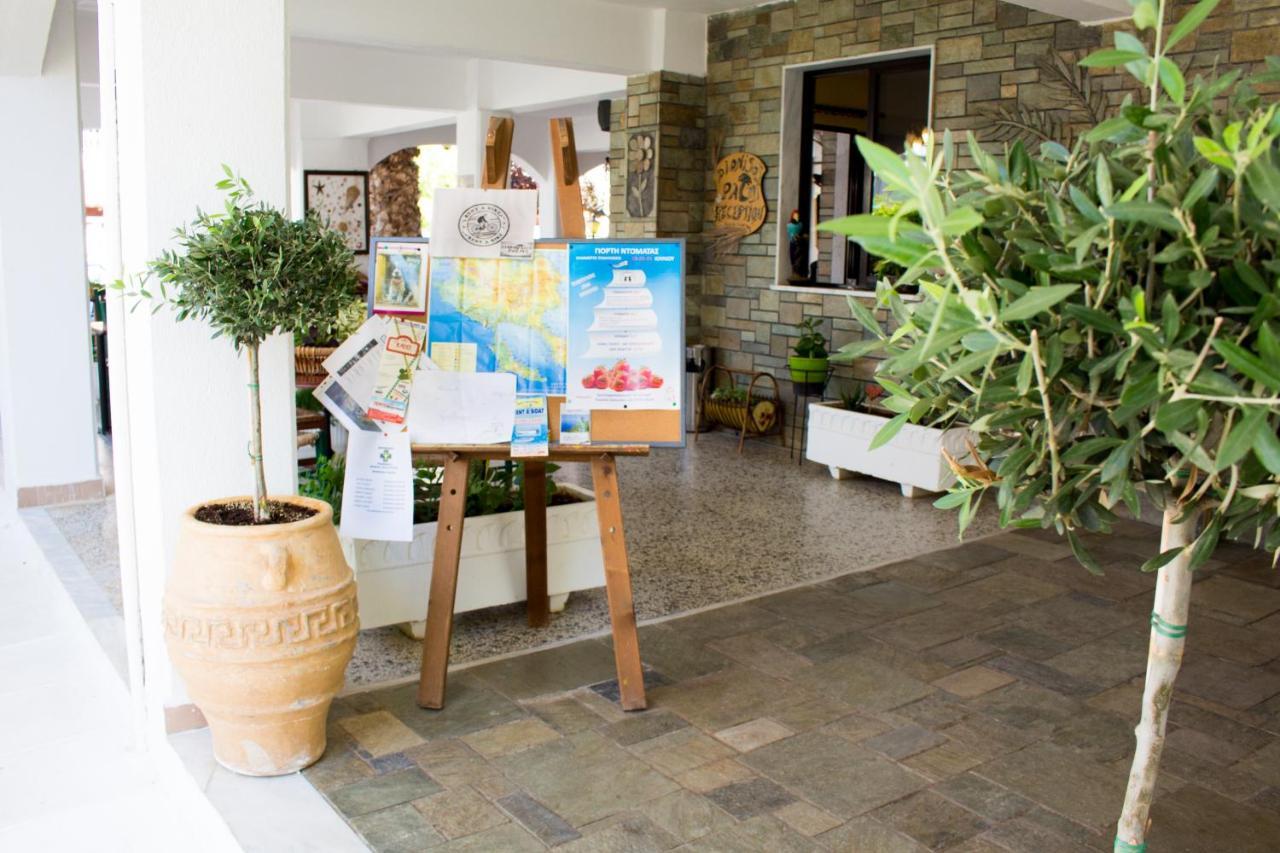 Dionisos Palms Apartment